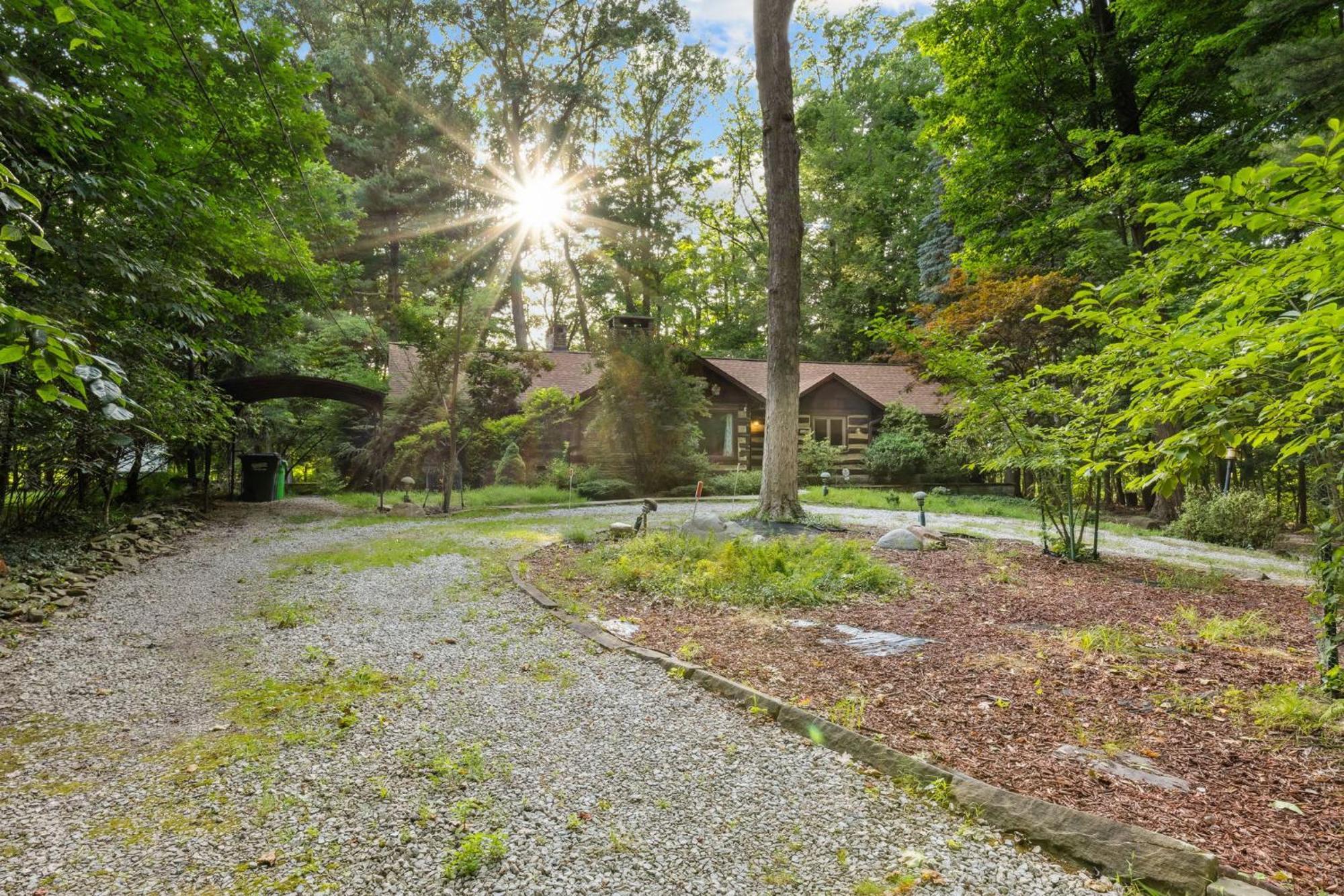 Log Cabin - Natures Oasis - Fire Pit & Gazebo Cleveland Eksteriør bilde